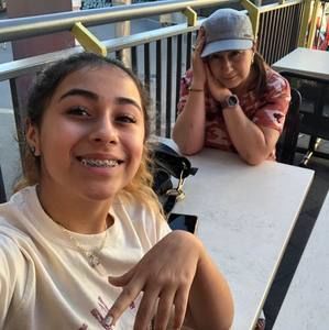 Meet your Posher, Sandra